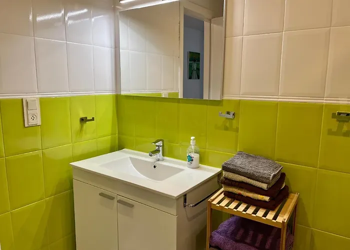 On The With Parking And Pool Apartment *