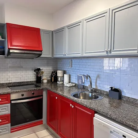 On The With Parking And Pool Apartamento