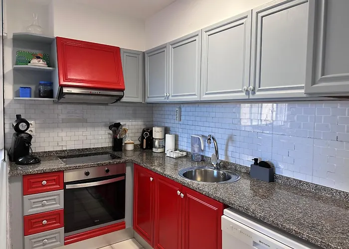 On The With Parking And Pool Apartamento